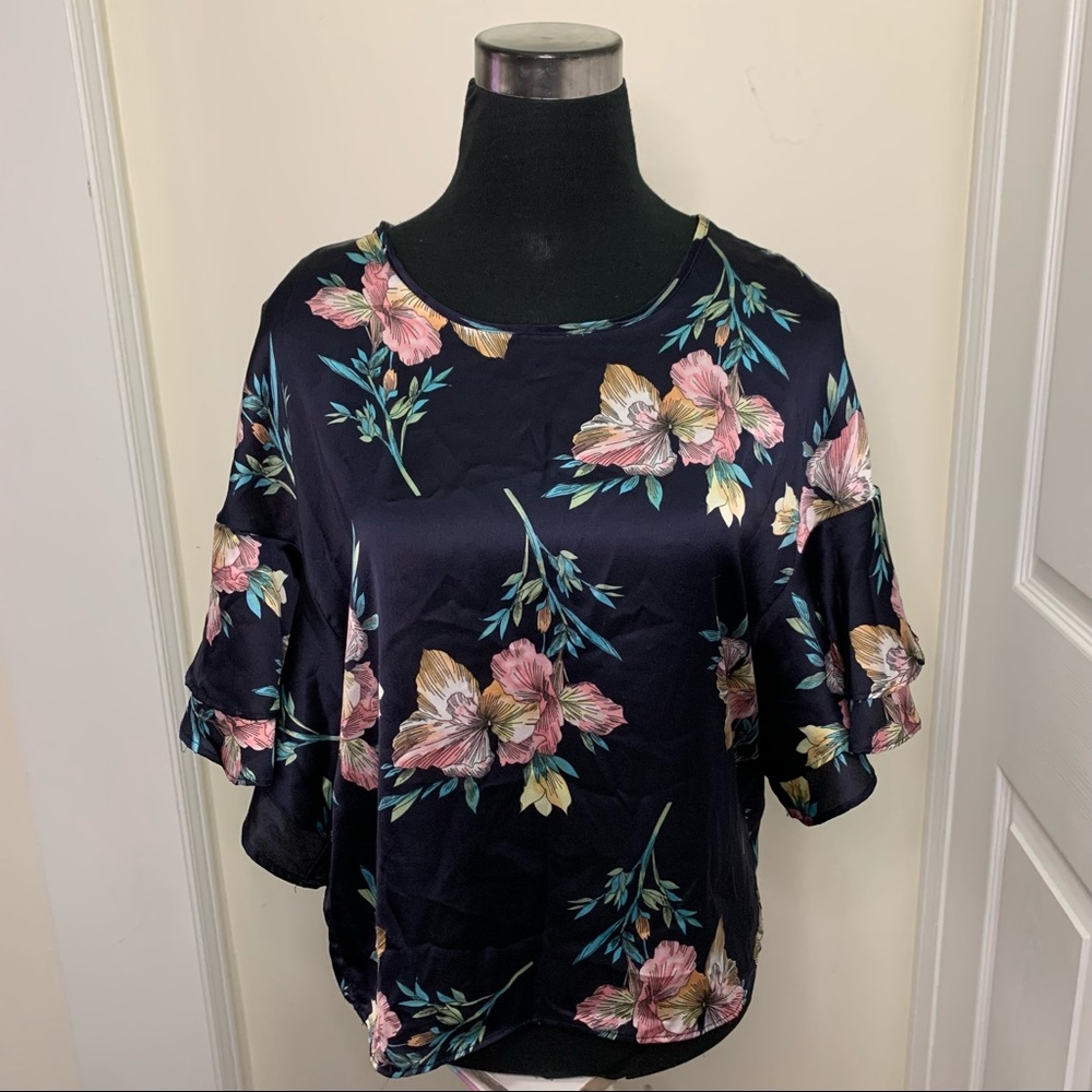 Another Story Floral Raffle Sleeve Relaxed Fit Top